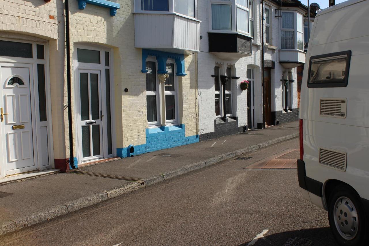 U-Din Homes Weymouth Esterno foto